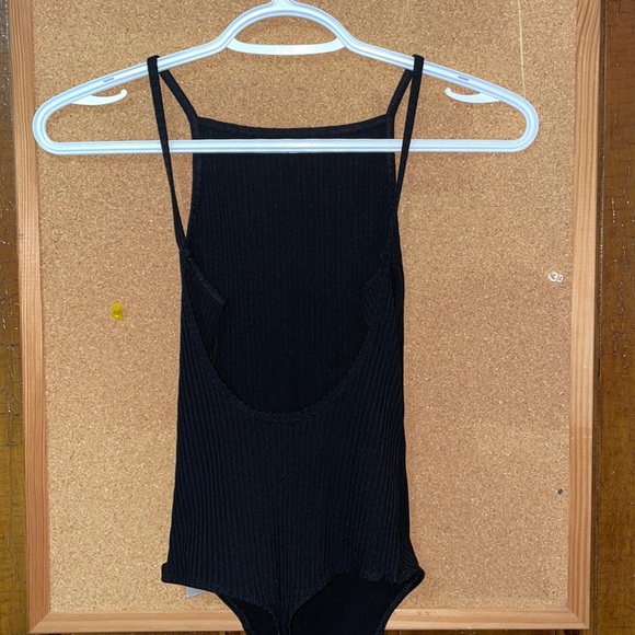 Black backless Wilfred bodysuit - Picture 2 of 3